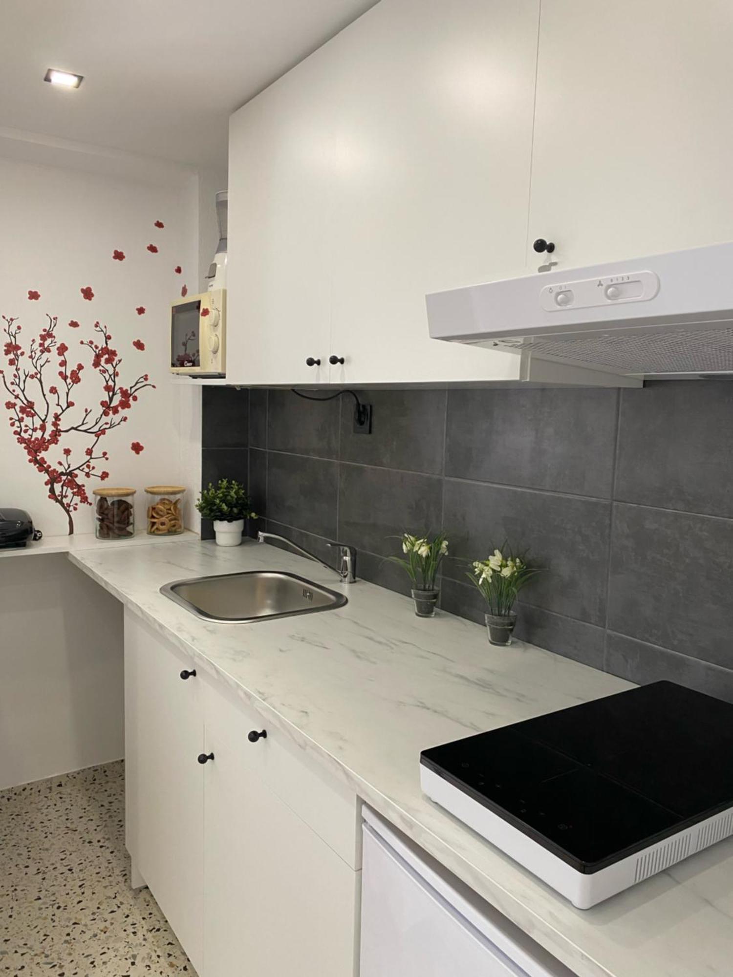 Studio Apartment Adrijana Загреб Экстерьер фото
