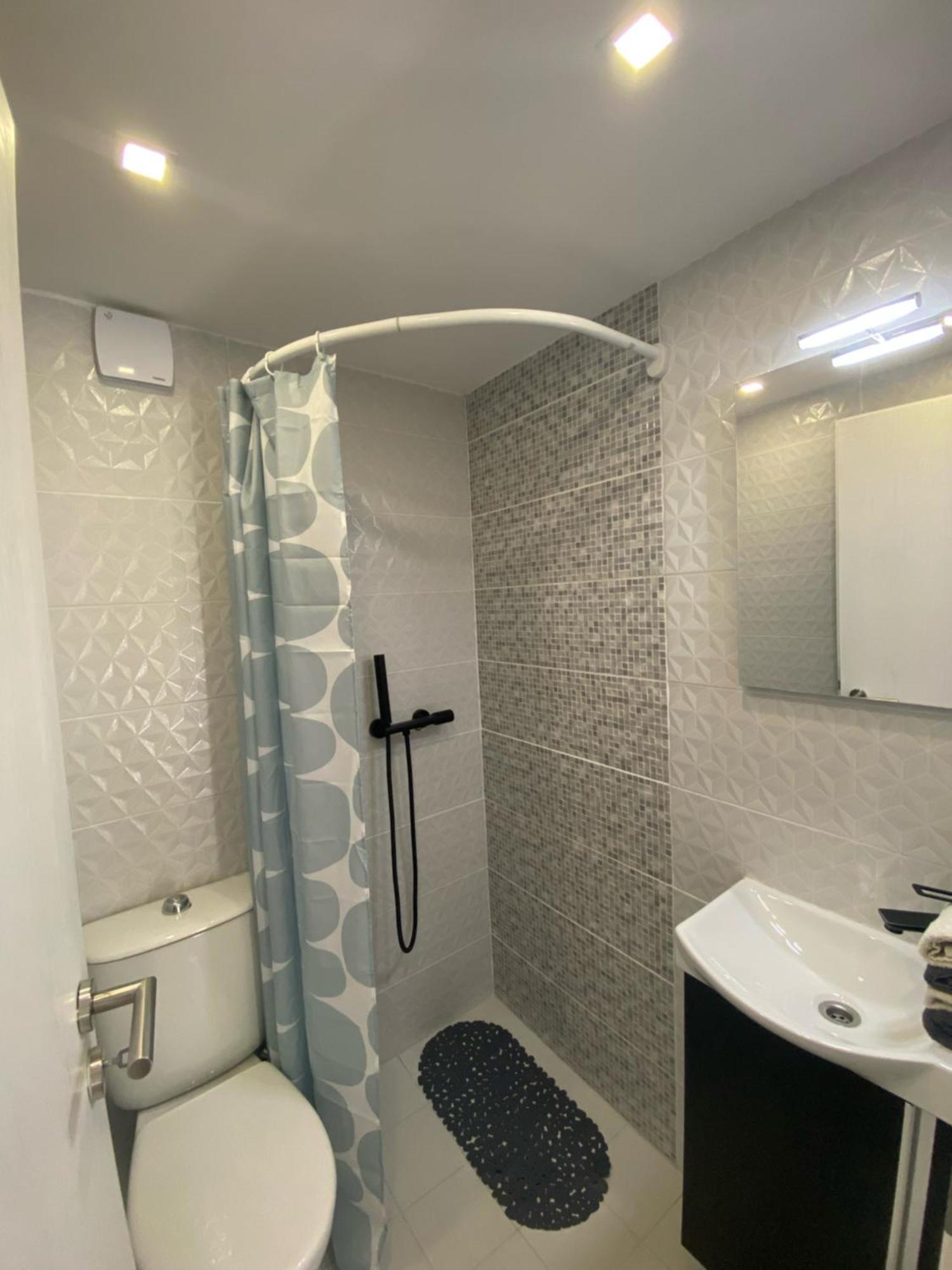 Studio Apartment Adrijana Загреб Экстерьер фото
